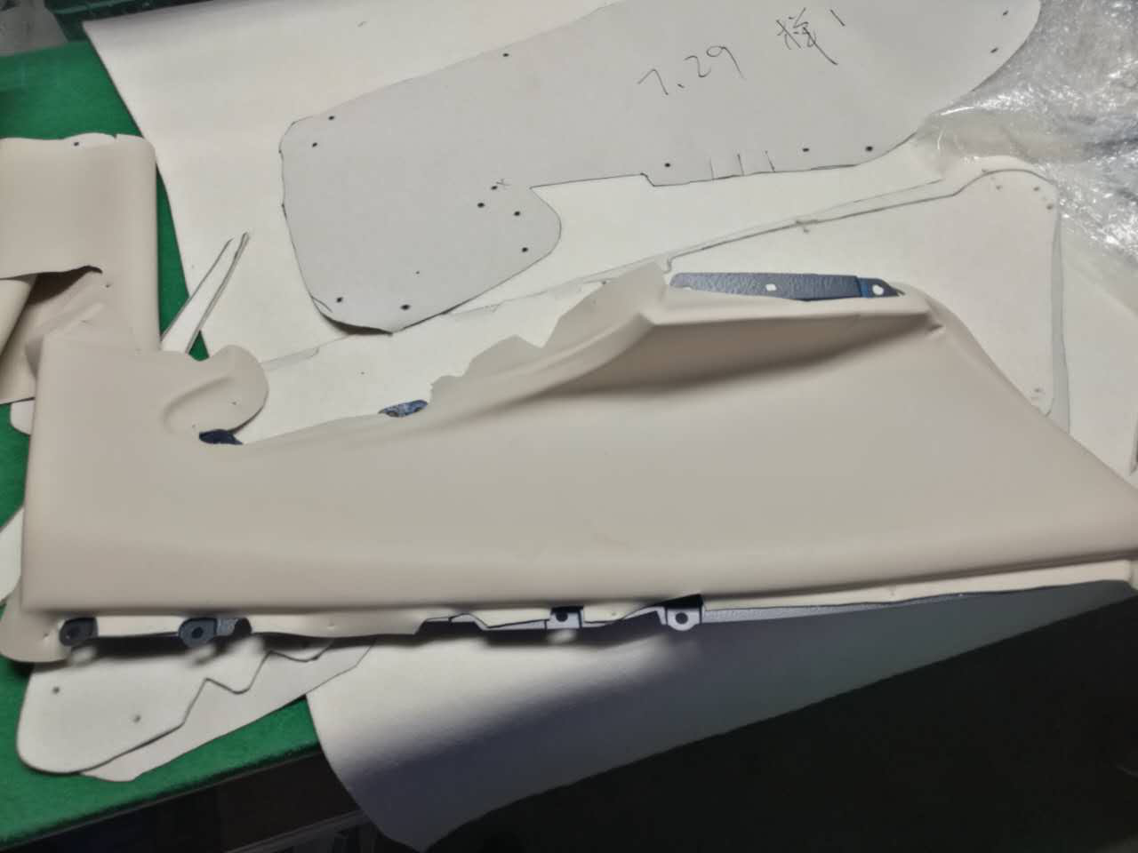 熱壓復(fù)合機(jī)
